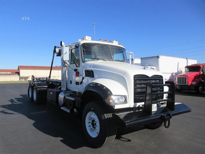 Used 2012 MACK GRANITE GU713