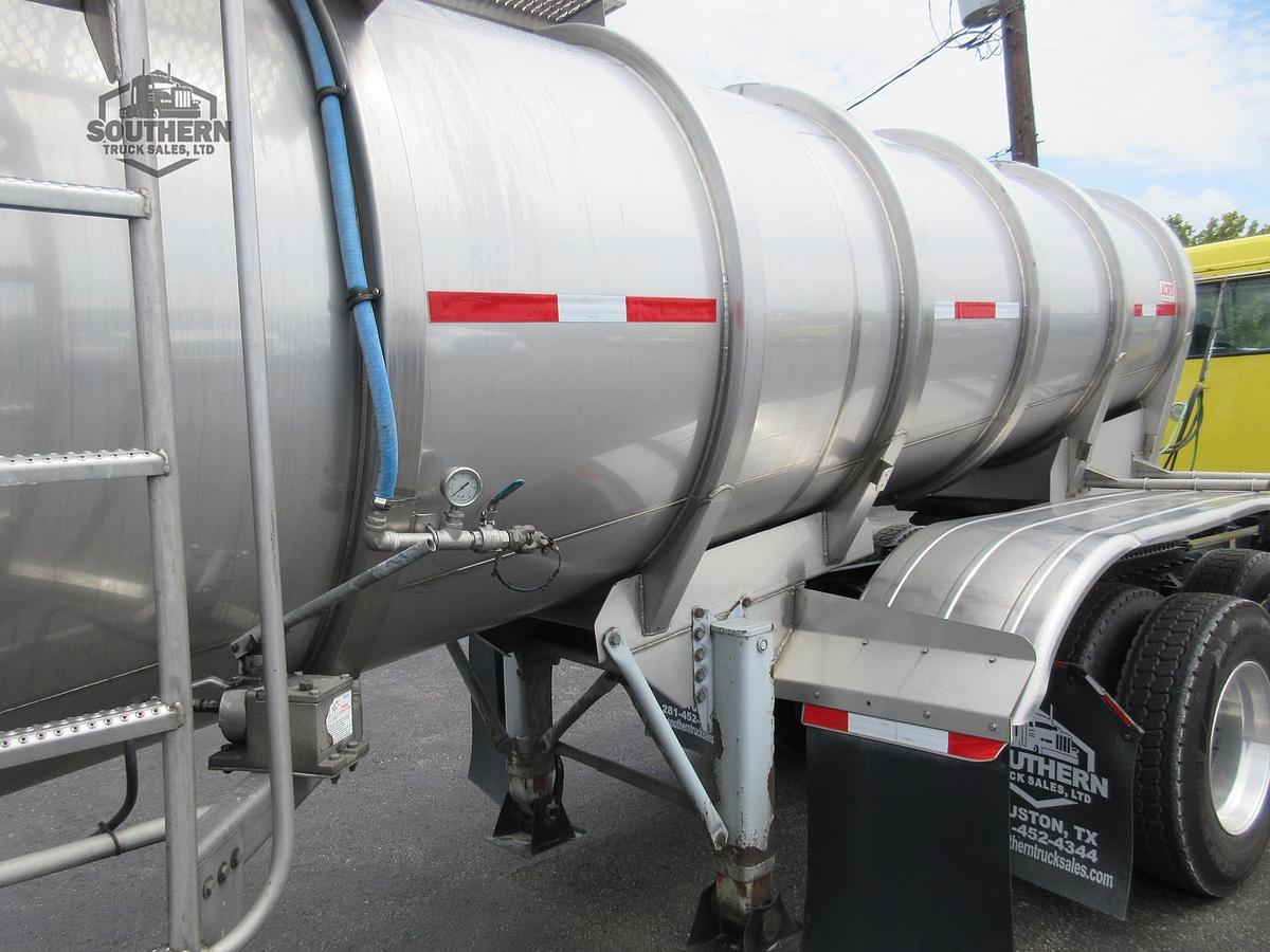 Used 2019 ACRO 5,600 gal