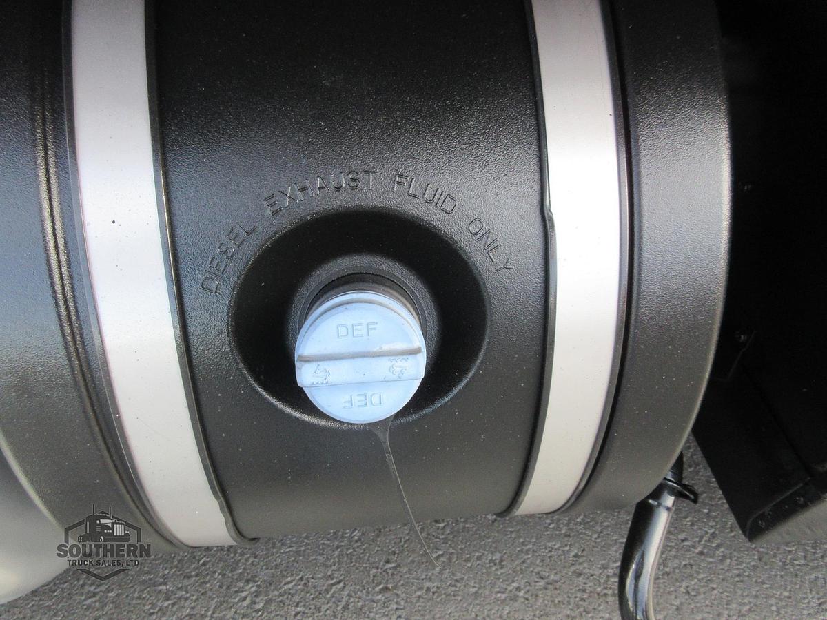 Used 2020 PETERBILT 567