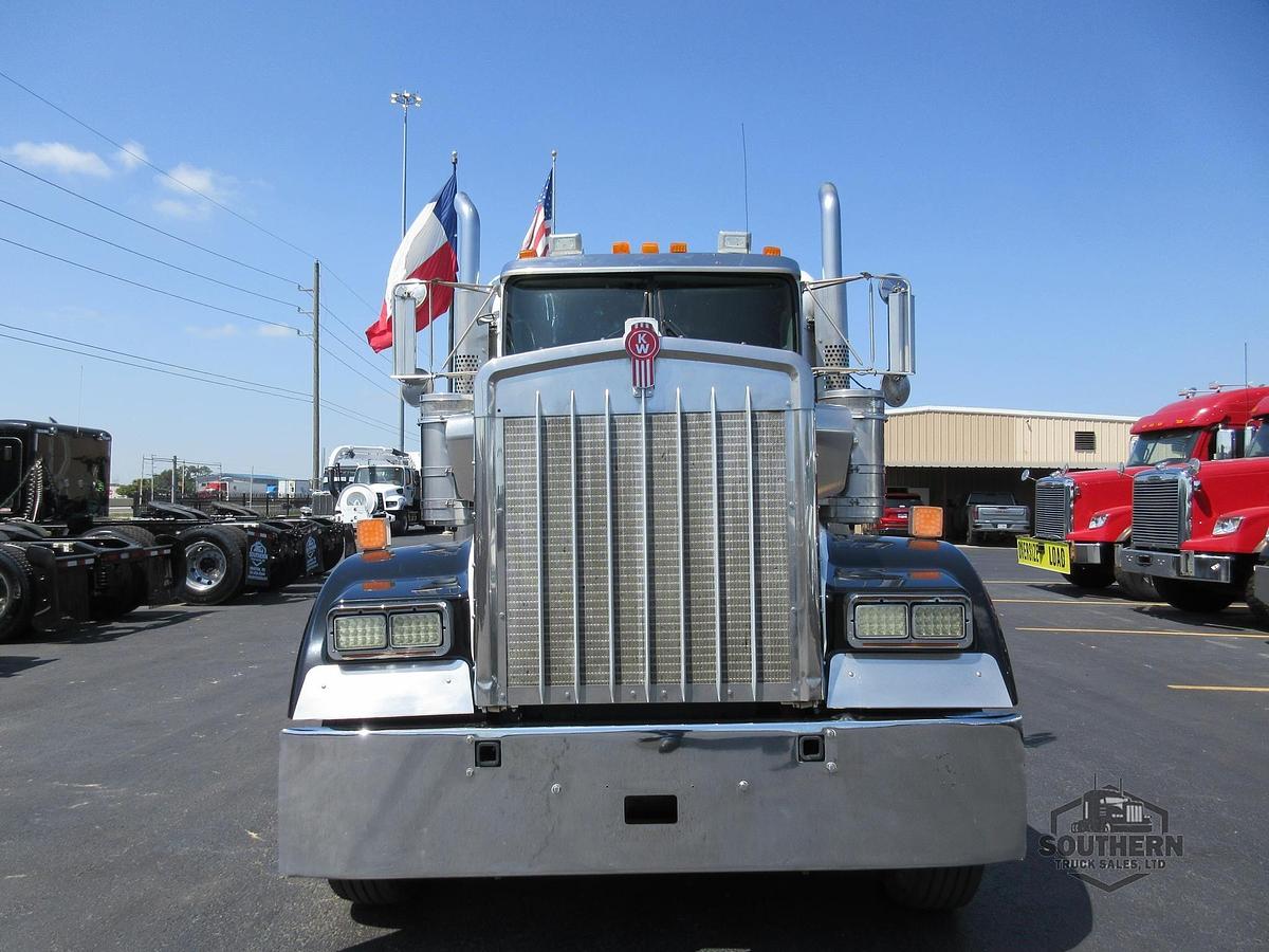 Used 2013 KENWORTH W900L
