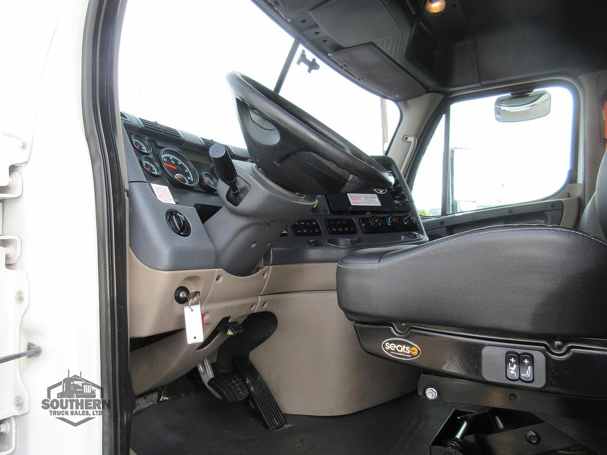 Used 2020 FREIGHTLINER CASCADIA 125