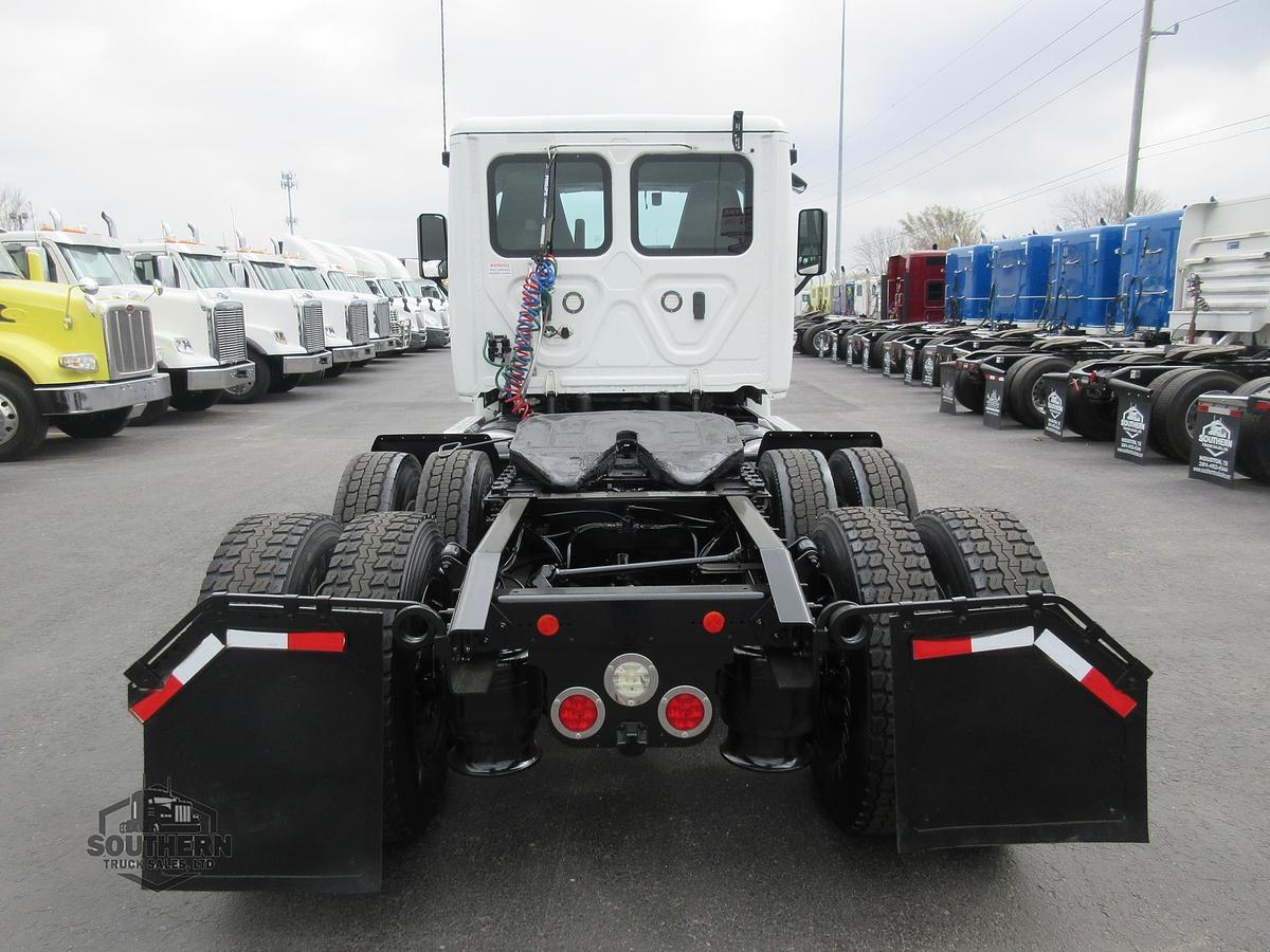 Used 2020 FREIGHTLINER CASCADIA 125