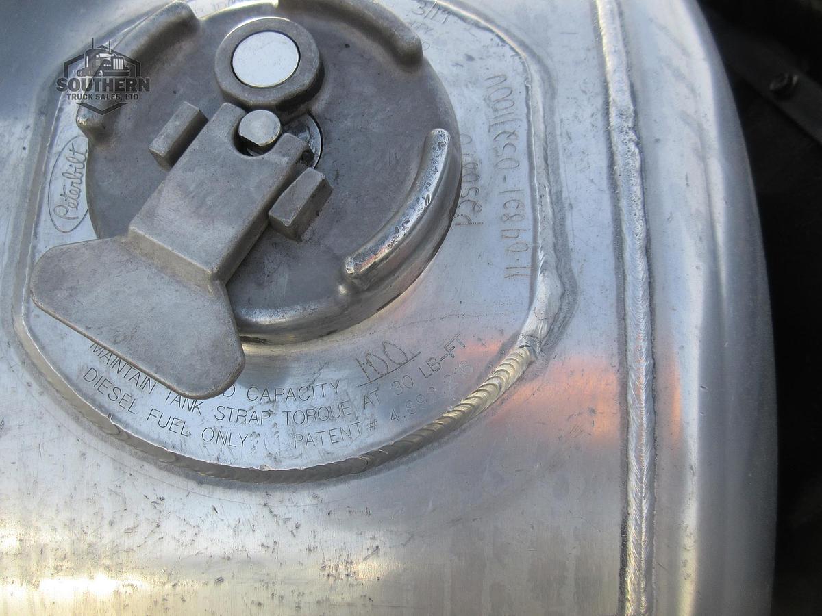 Used 2020 PETERBILT 567