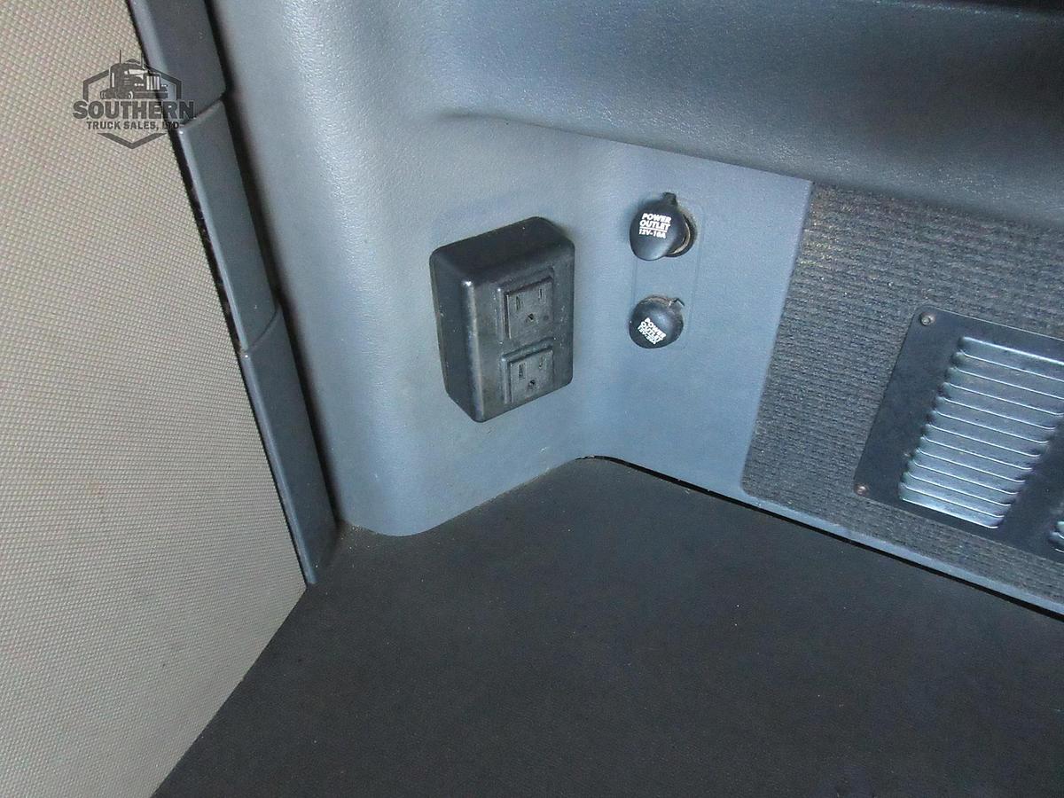 Used 2018 FREIGHTLINER CASCADIA 125