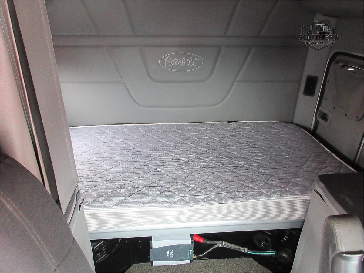 Used 2020 PETERBILT 567