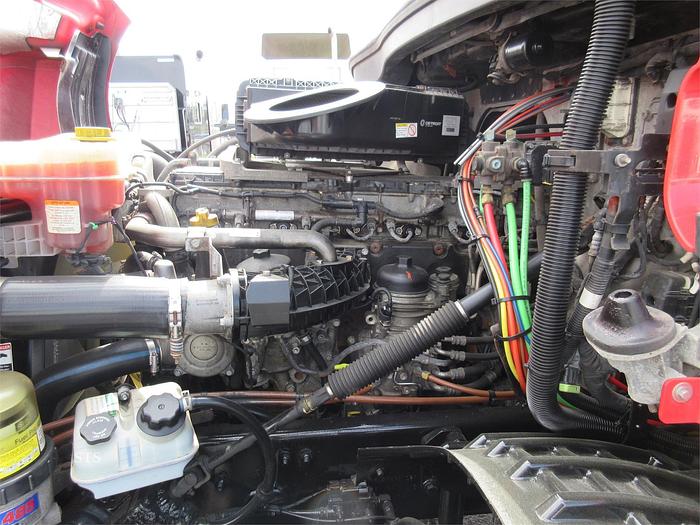 Used 2019 FREIGHTLINER CASCADIA 126