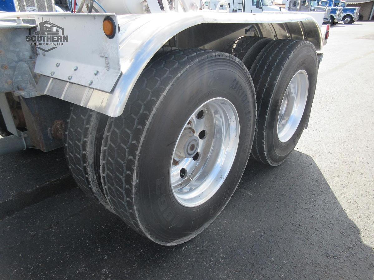 Used 2011 POLAR 41 ft