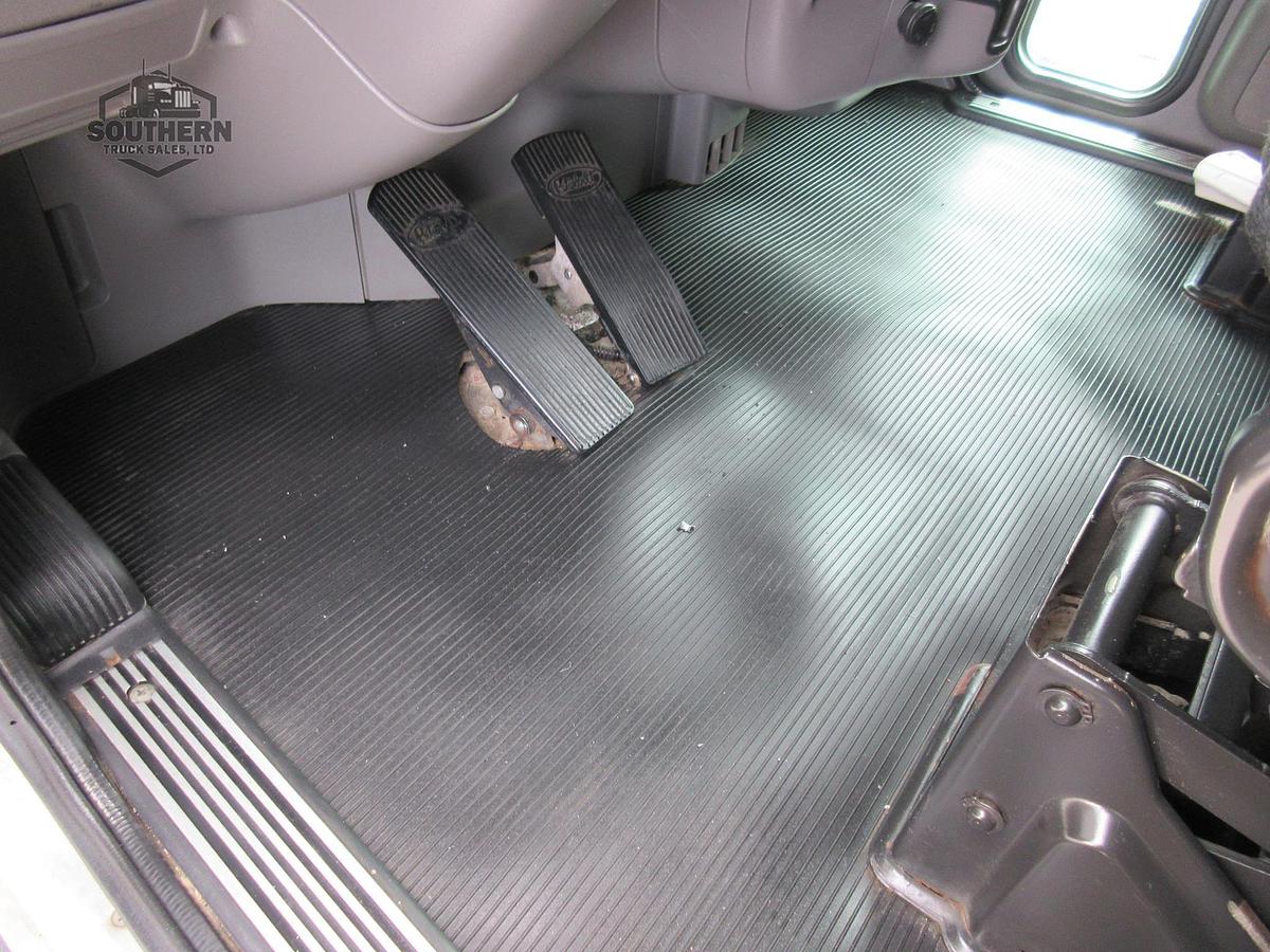 Used 2019 PETERBILT 389