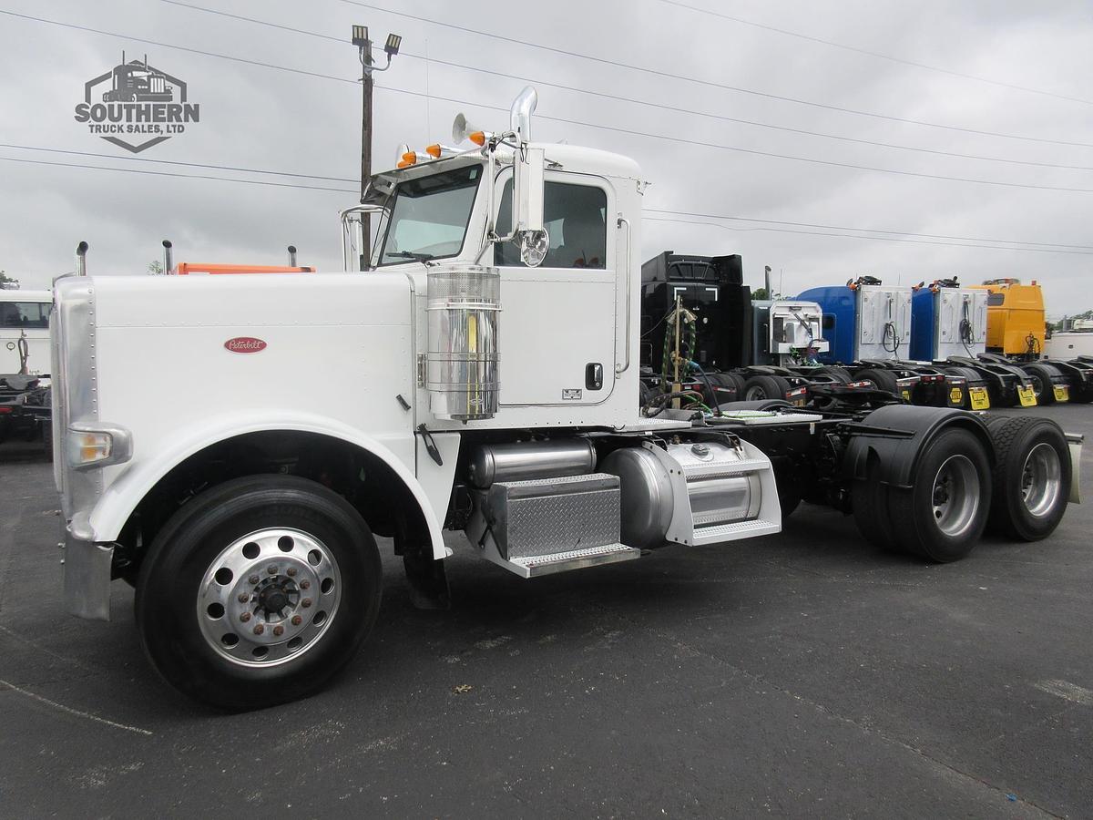 Used 2019 PETERBILT 389