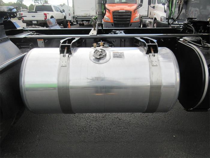 Used 2020 PETERBILT 567