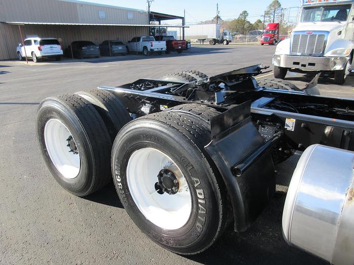 Used 2013 PETERBILT 365
