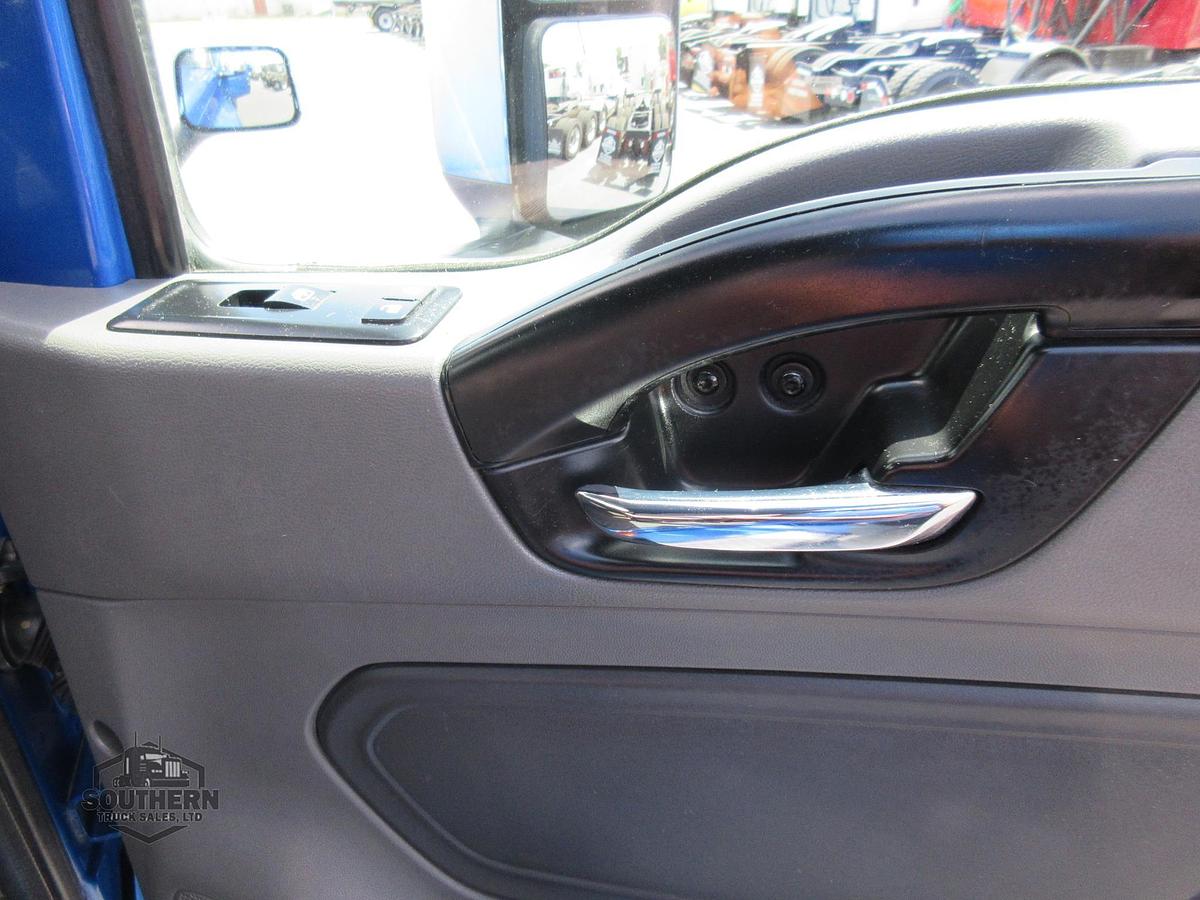 Used 2021 INTERNATIONAL LT