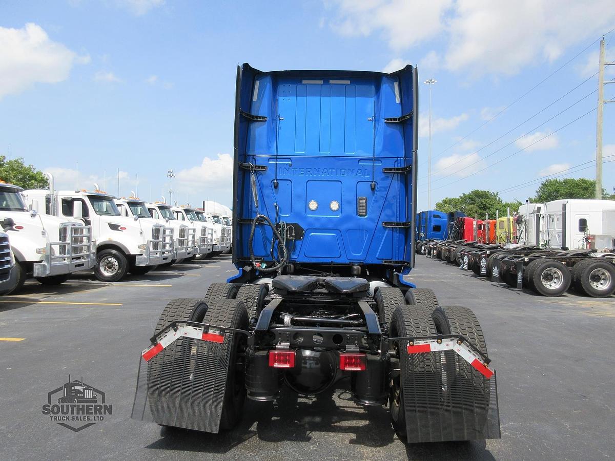 Used 2021 INTERNATIONAL LT