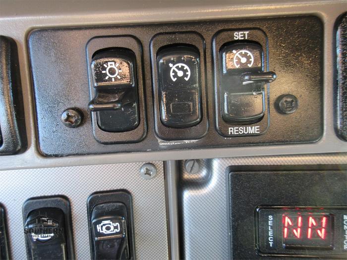 Used 2021 KENWORTH T270