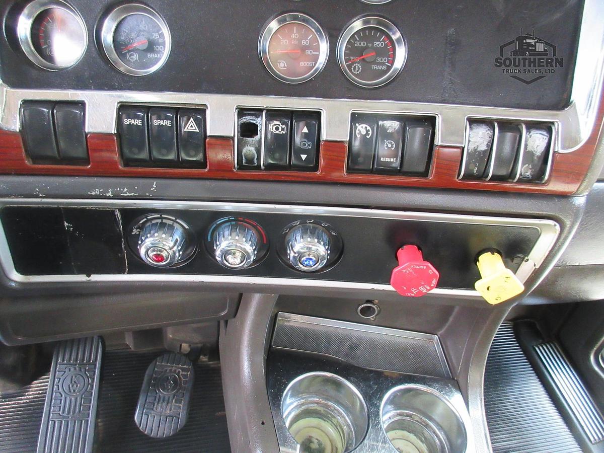 Used 2007 KENWORTH W900