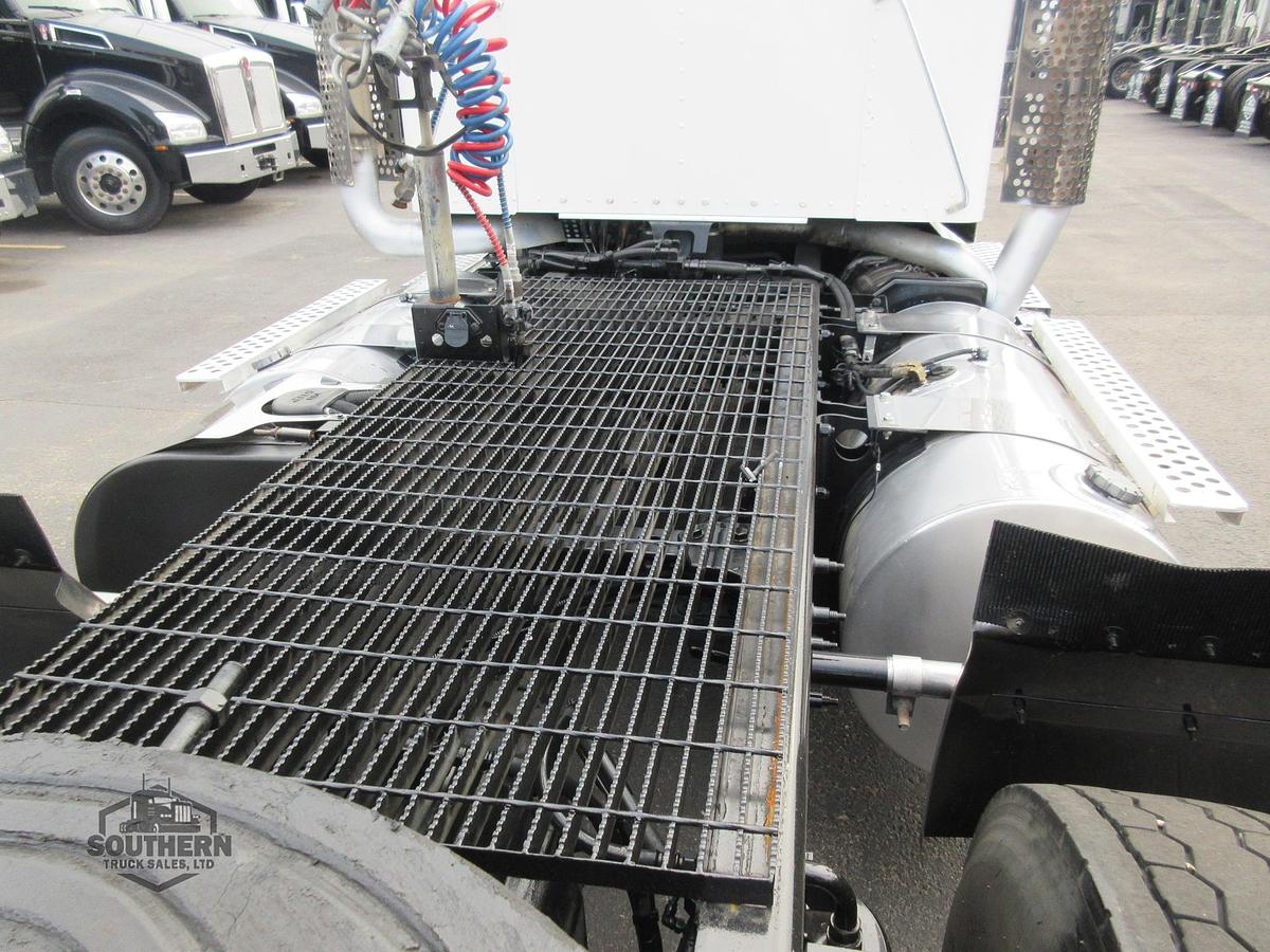 Used 2016 KENWORTH W900L