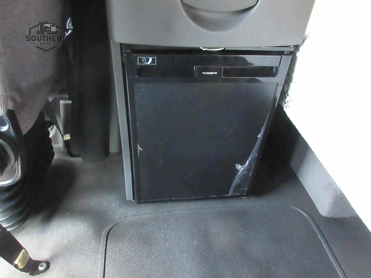 Used 2021 INTERNATIONAL LT