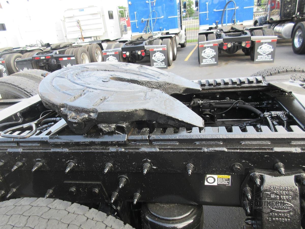 Used 2019 PETERBILT 567