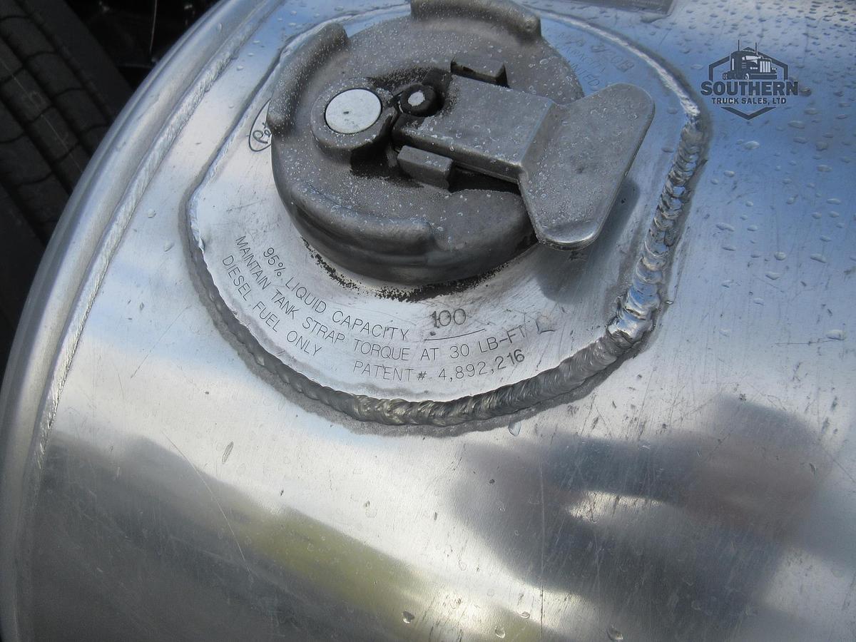 Used 2020 PETERBILT 567