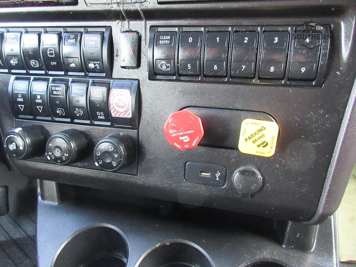 Used 2021 INTERNATIONAL LT