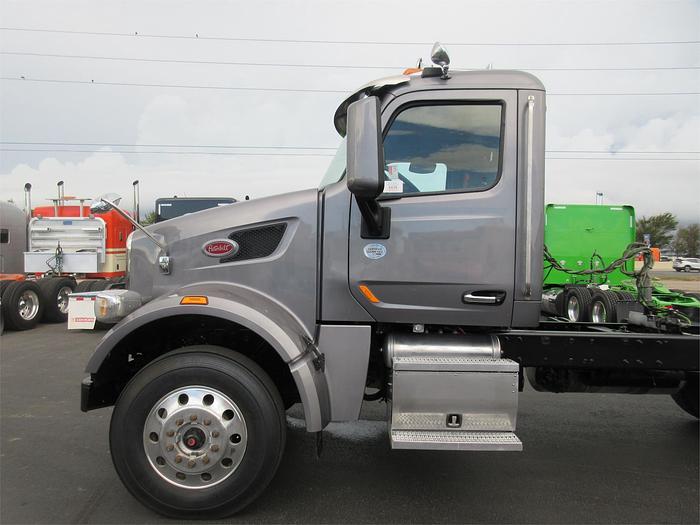 Used 2020 PETERBILT 567