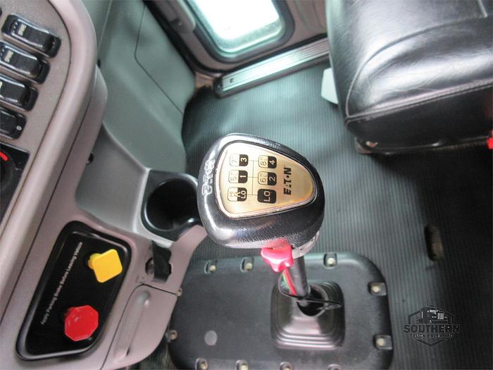 Used 2014 PETERBILT 388