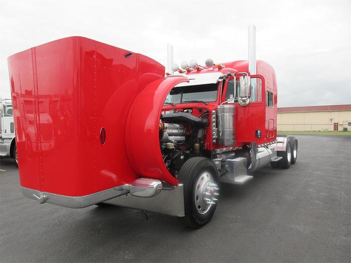 Used 2015 PETERBILT 389