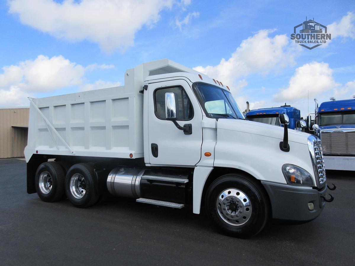 Used 2019 FREIGHTLINER CASCADIA 125