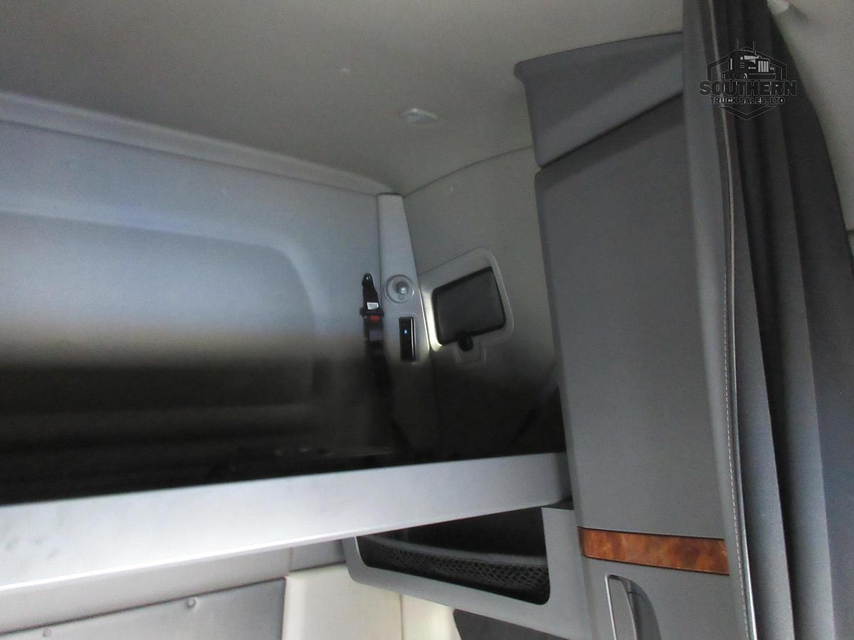 Used 2021 INTERNATIONAL LT