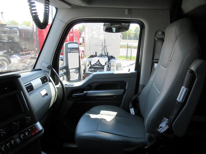 Used 2021 KENWORTH T880
