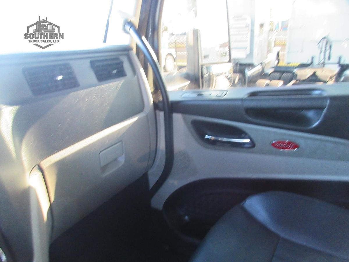 Used 2023 PETERBILT 567