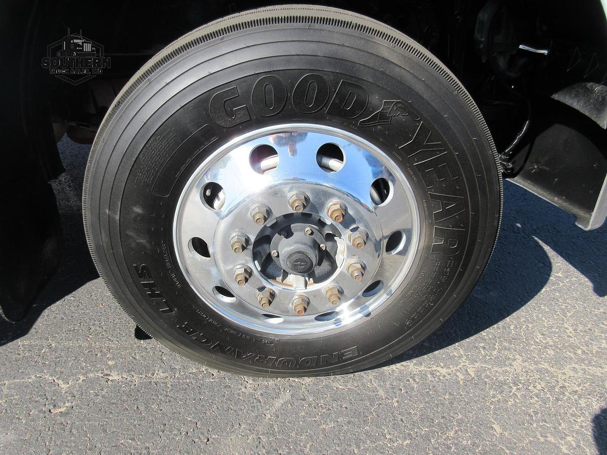 Used 2019 PETERBILT 389