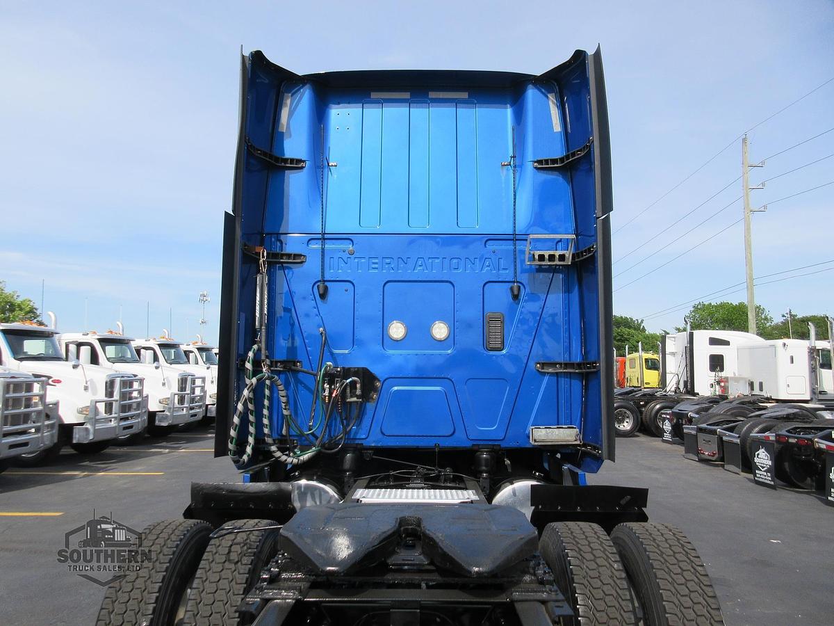 Used 2021 INTERNATIONAL LT