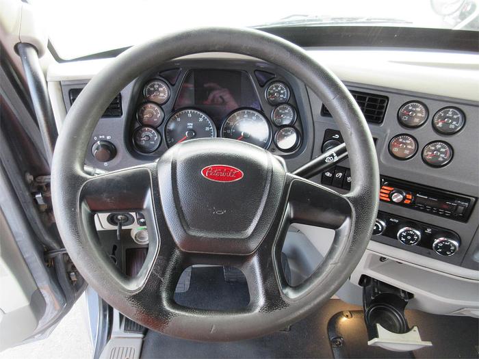 Used 2019 PETERBILT 567