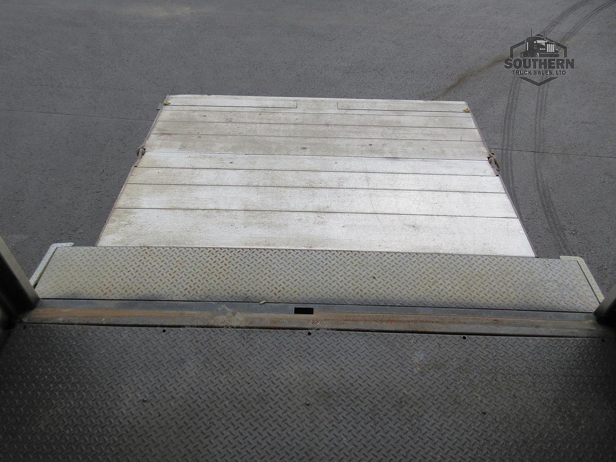 Used 2017 FREIGHTLINER BUSINESS CLASS M2 106