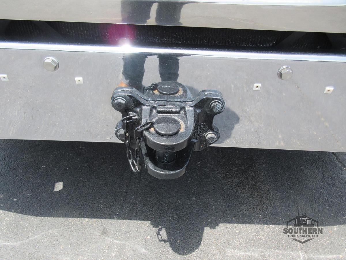 Used 2025 PETERBILT 567