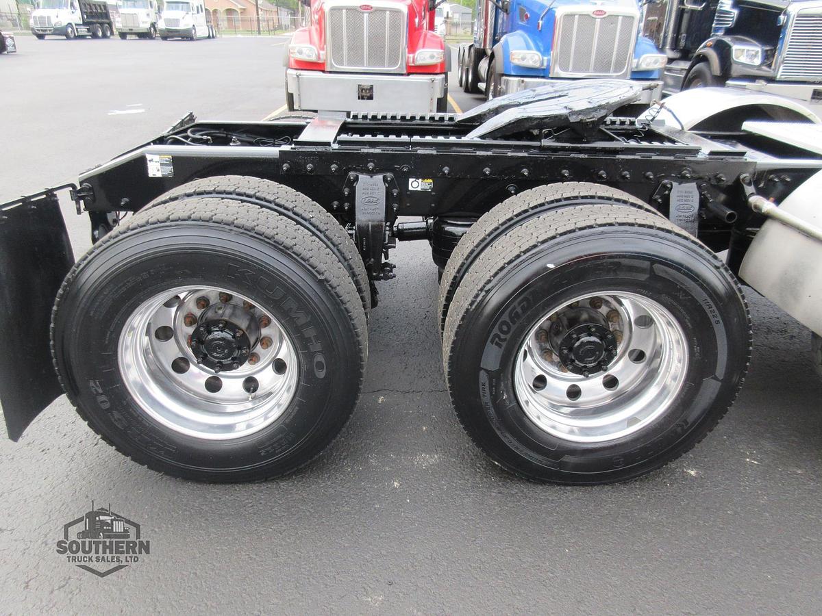 Used 2019 PETERBILT 567