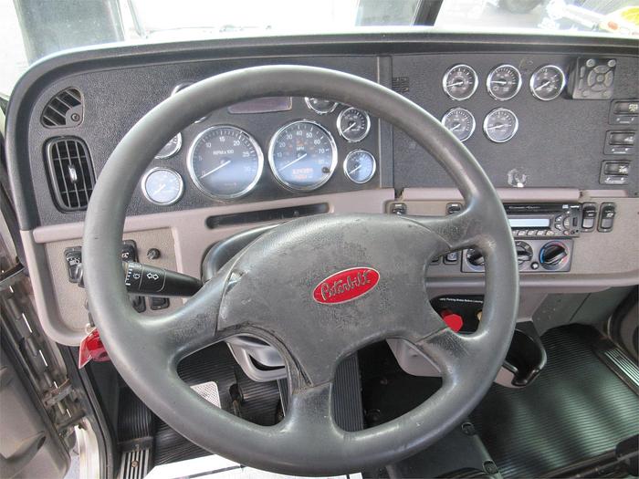 Used 2014 PETERBILT 365