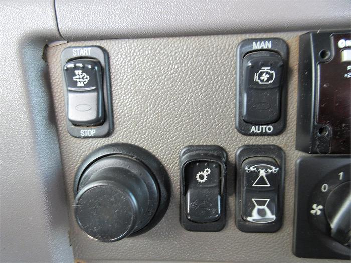 Used 2015 PETERBILT 365