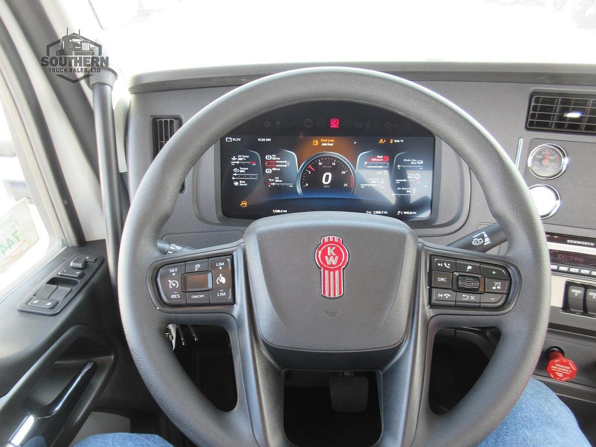 Used 2025 KENWORTH T880
