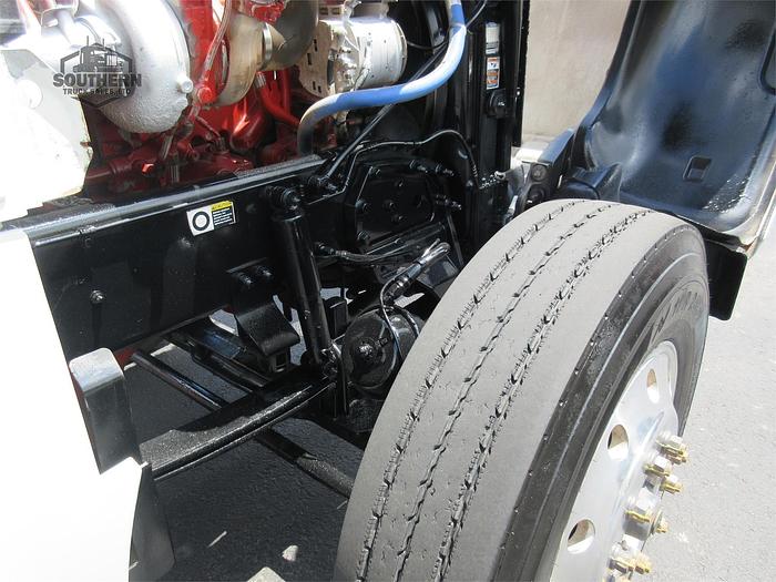 Used 2015 PETERBILT 365