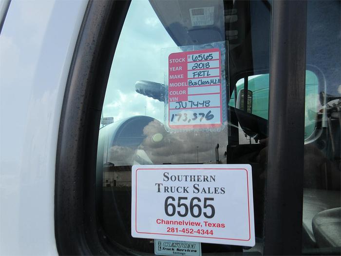 Used 2018 FREIGHTLINER BUSINESS CLASS M2 106