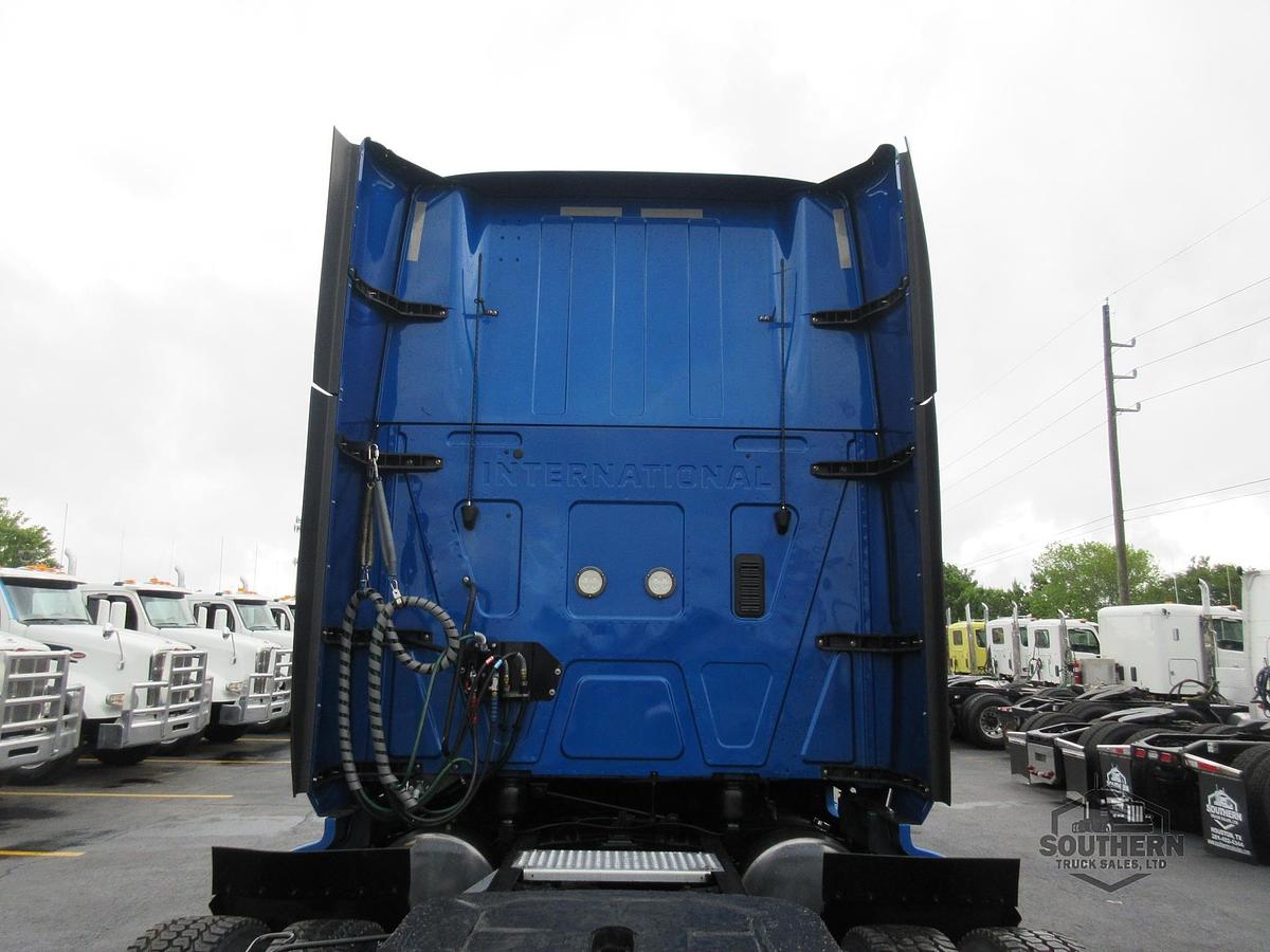 Used 2021 INTERNATIONAL LT