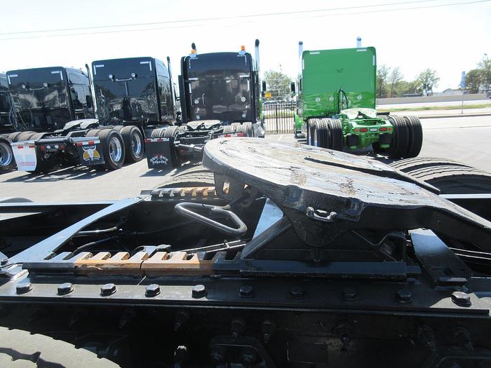 Used 2017 KENWORTH T880