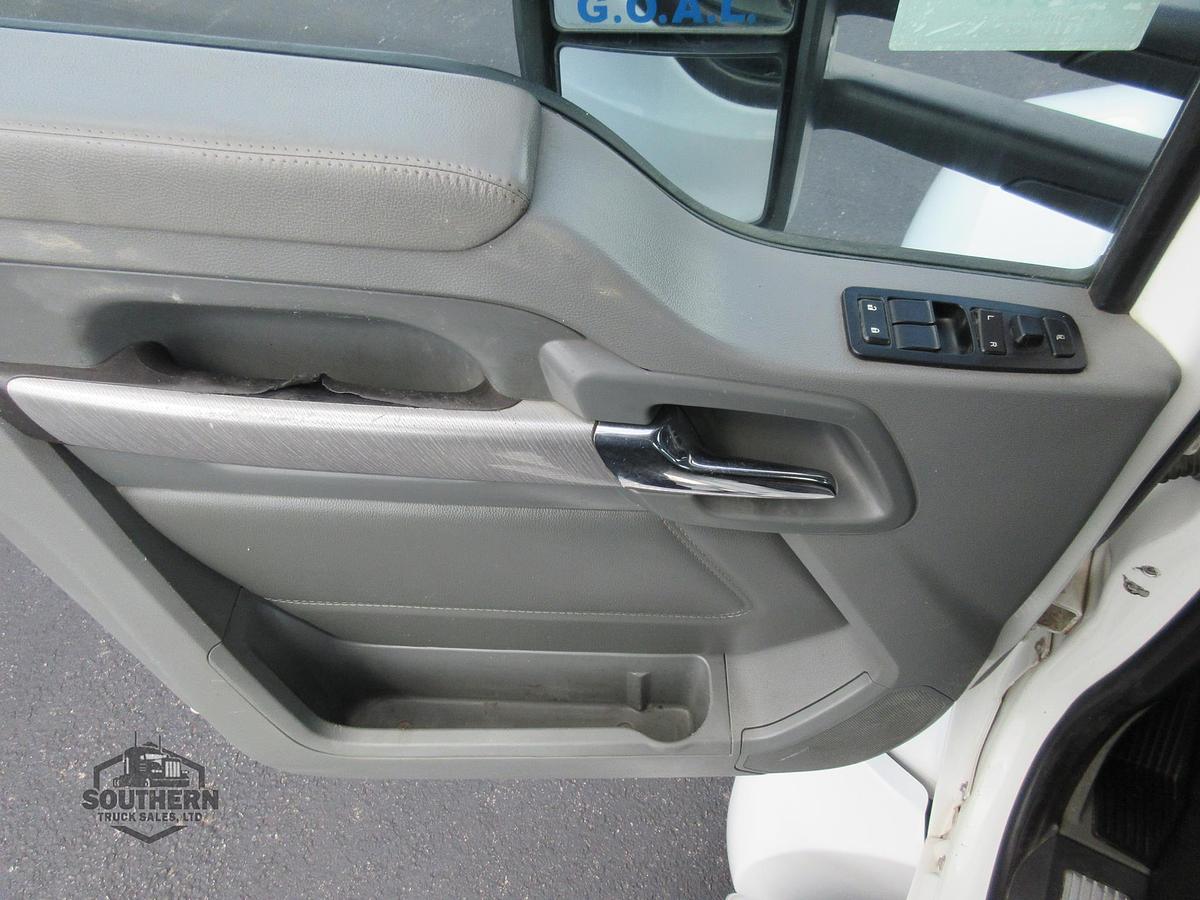 Used 2017 KENWORTH T680