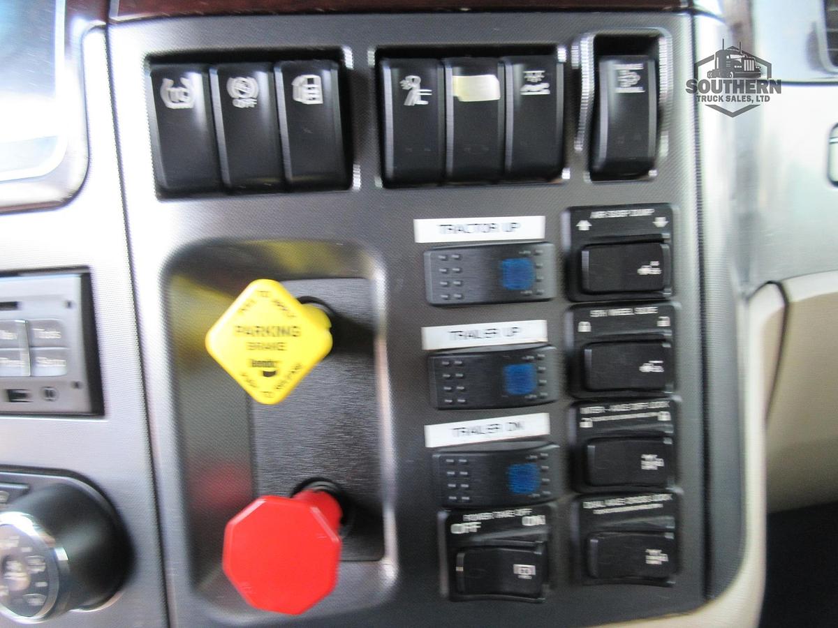 Used 2015 PETERBILT 579 ARI