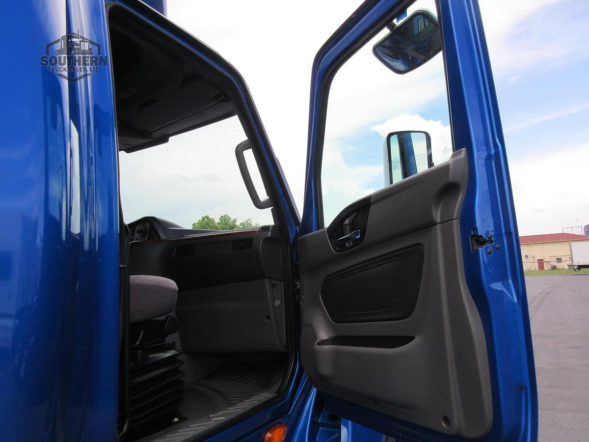 Used 2021 INTERNATIONAL LT