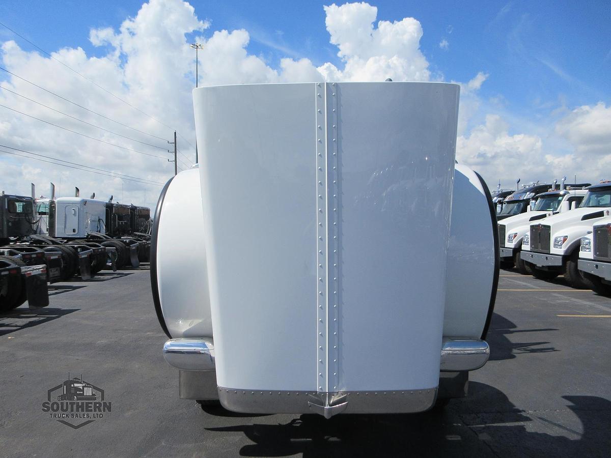 Used 2016 PETERBILT 389