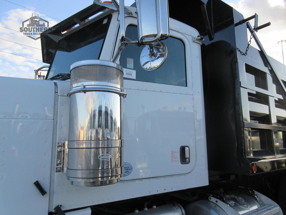 Used 2019 PETERBILT 389