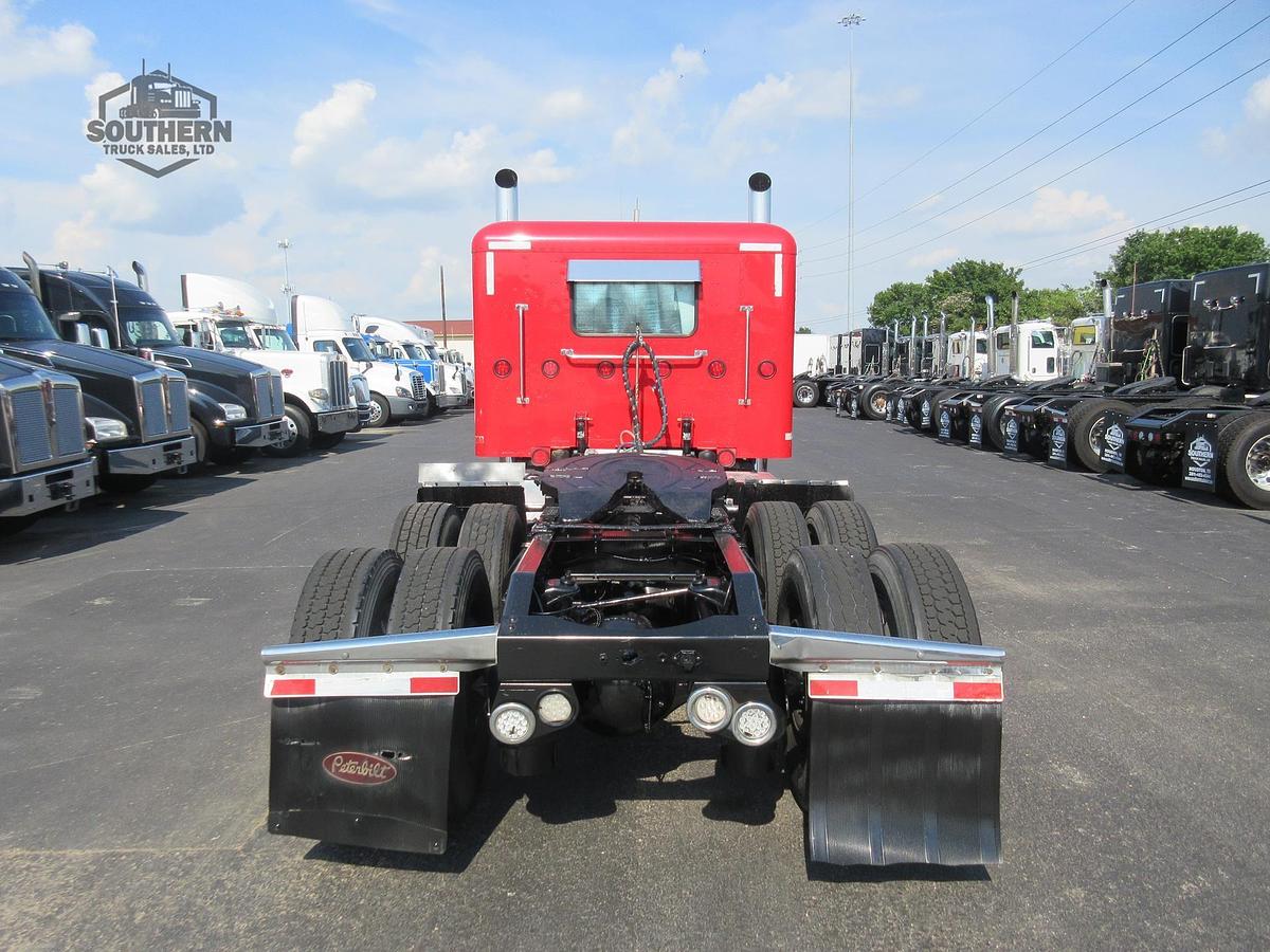 Used 2014 PETERBILT 389